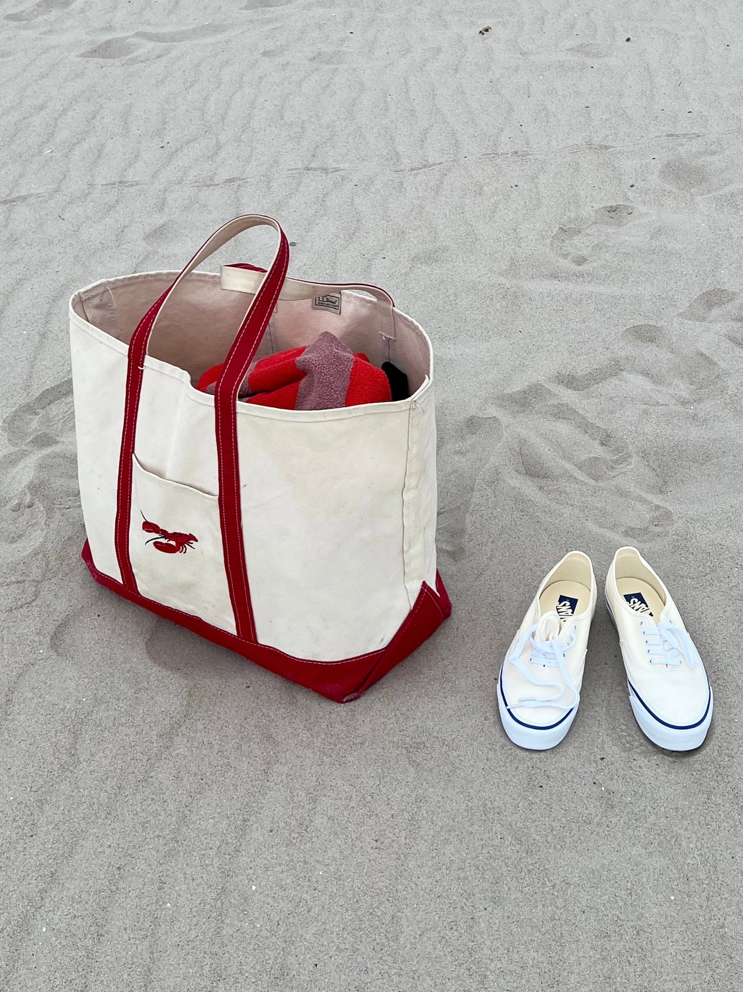 L.L. BEAN BOAT AND TOTE BAG LOBSTER