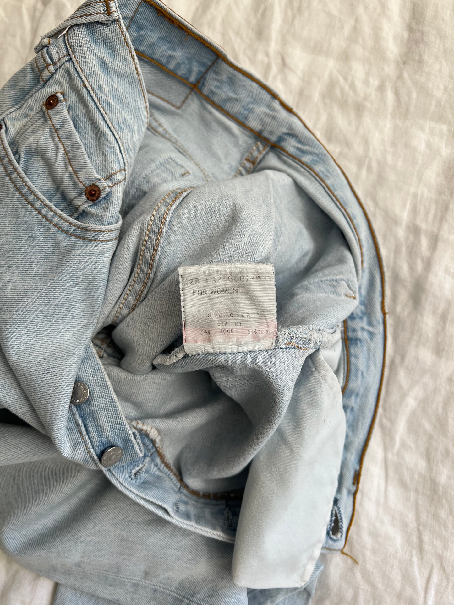 Vintage Levi's 501 29x32