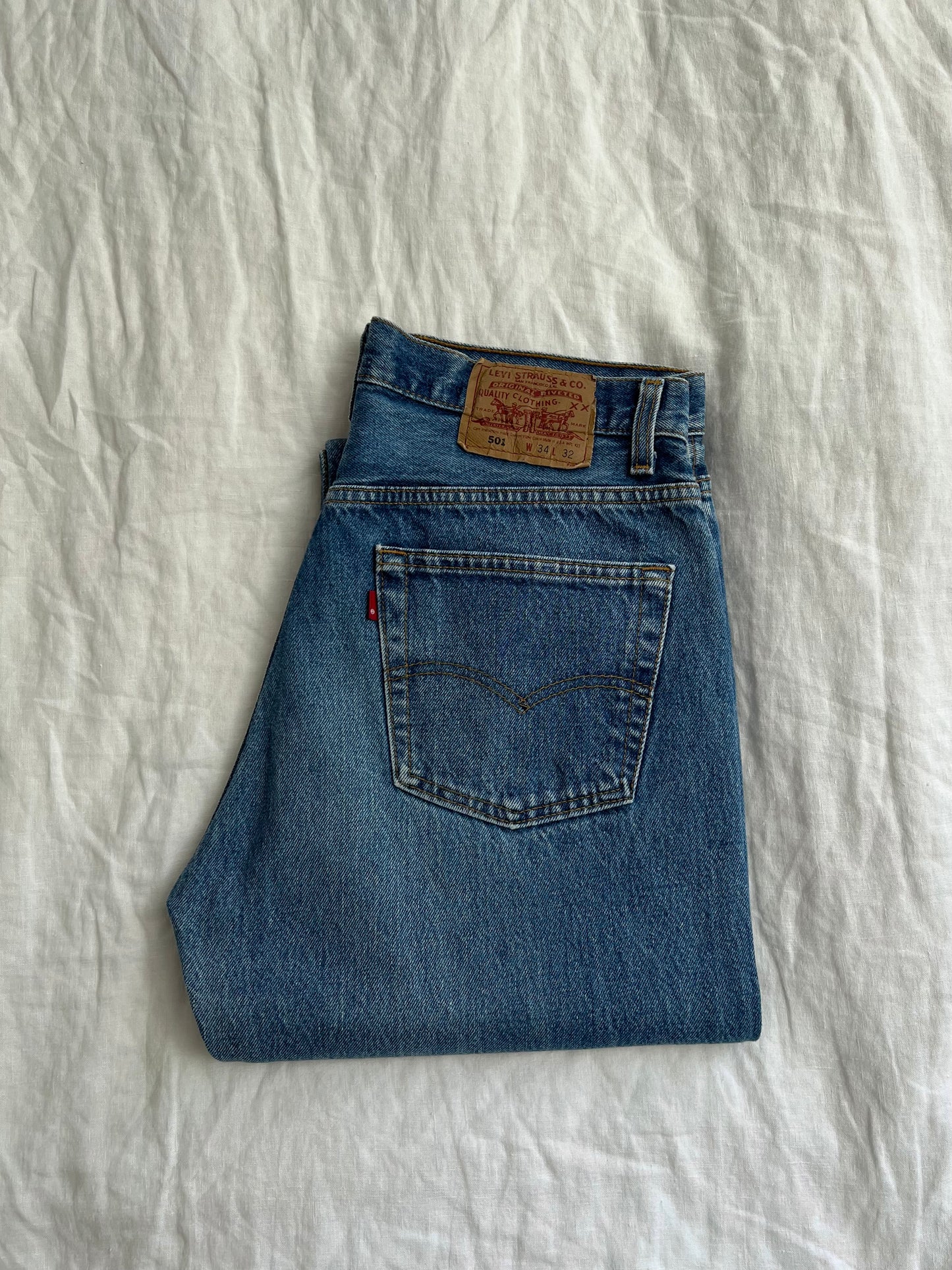 Vintage Levi's 501 34x32