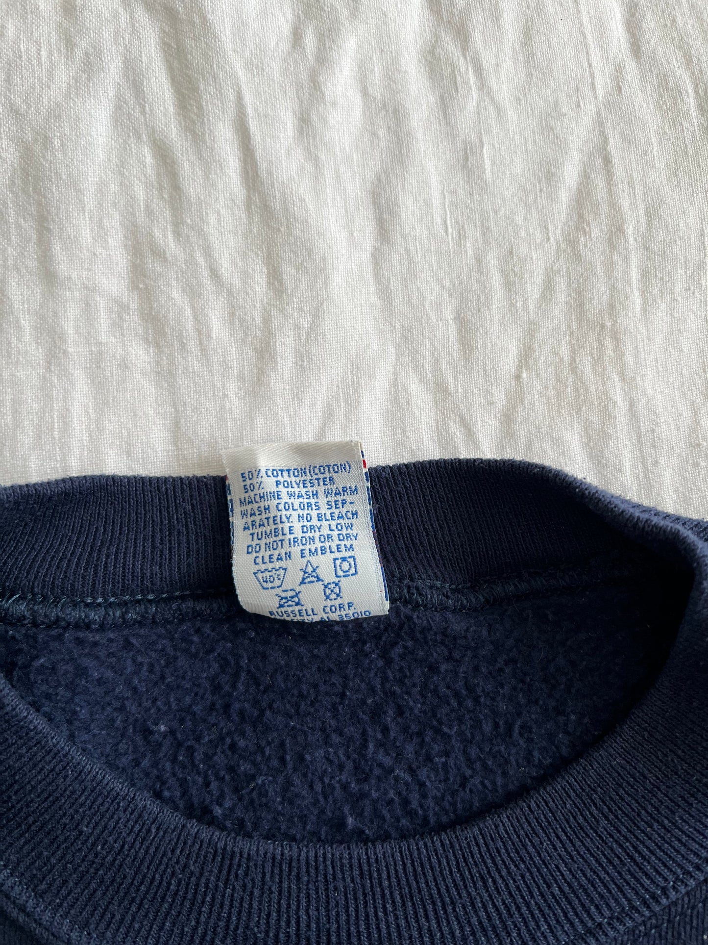 VINTAGE 90s RUSSEL SWEATSHIRT