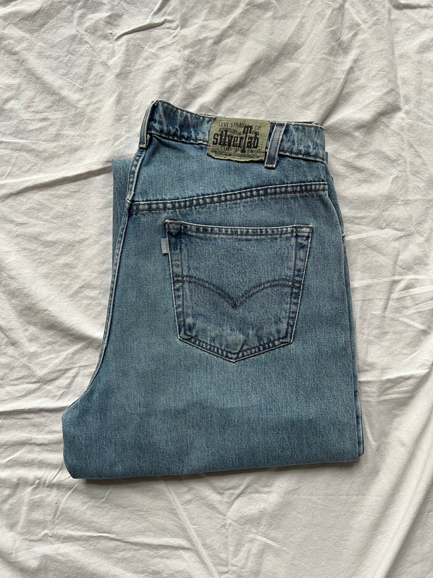 Vintage Levi's Loose 36x32