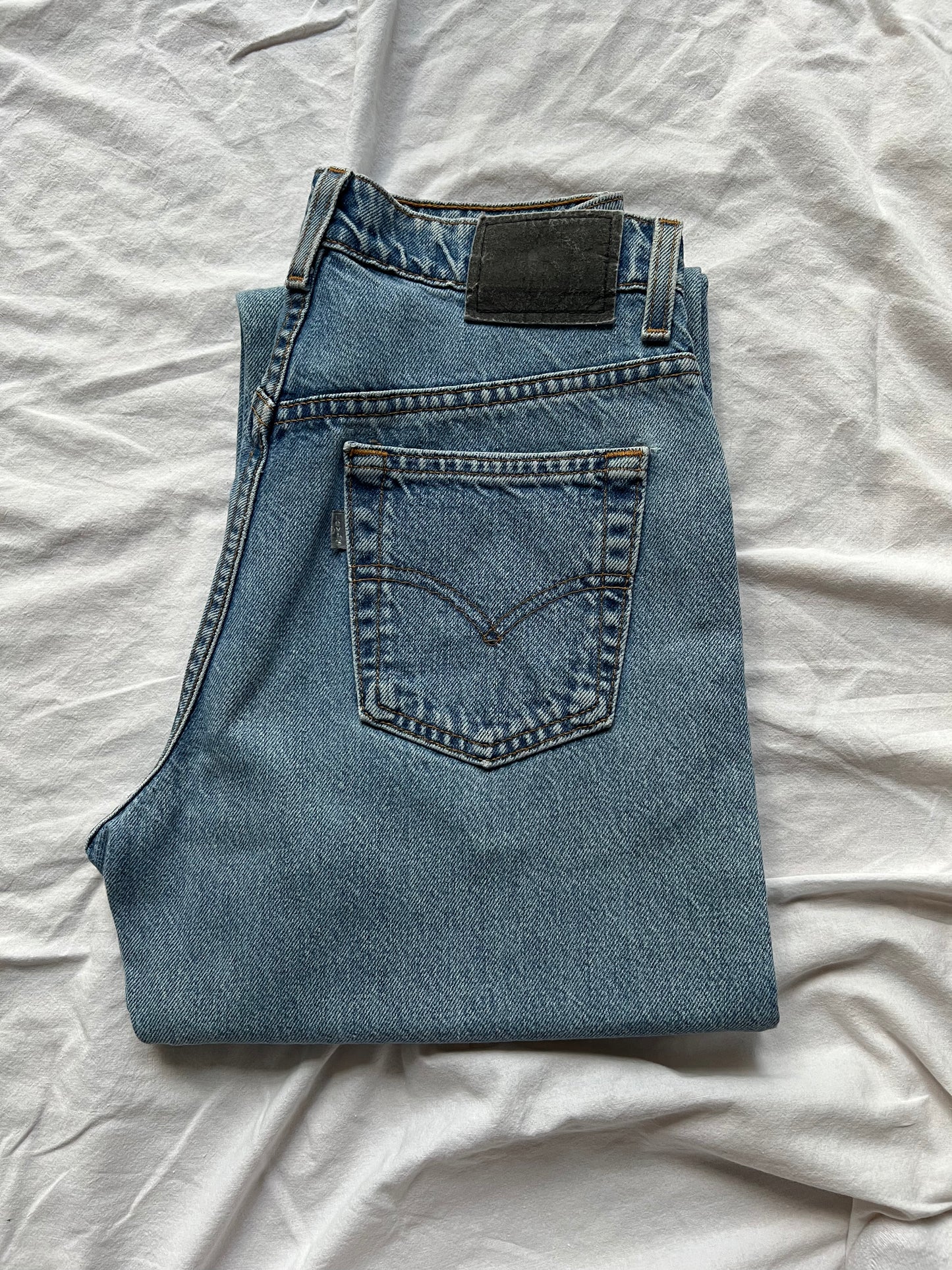 Vintage Levi's Loose 28x32