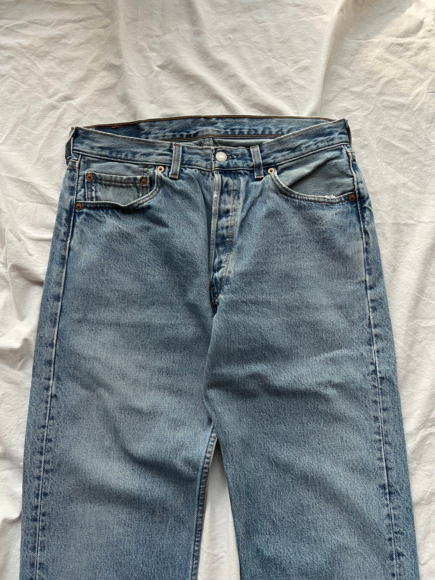 Vintage Levi's 501 33x32