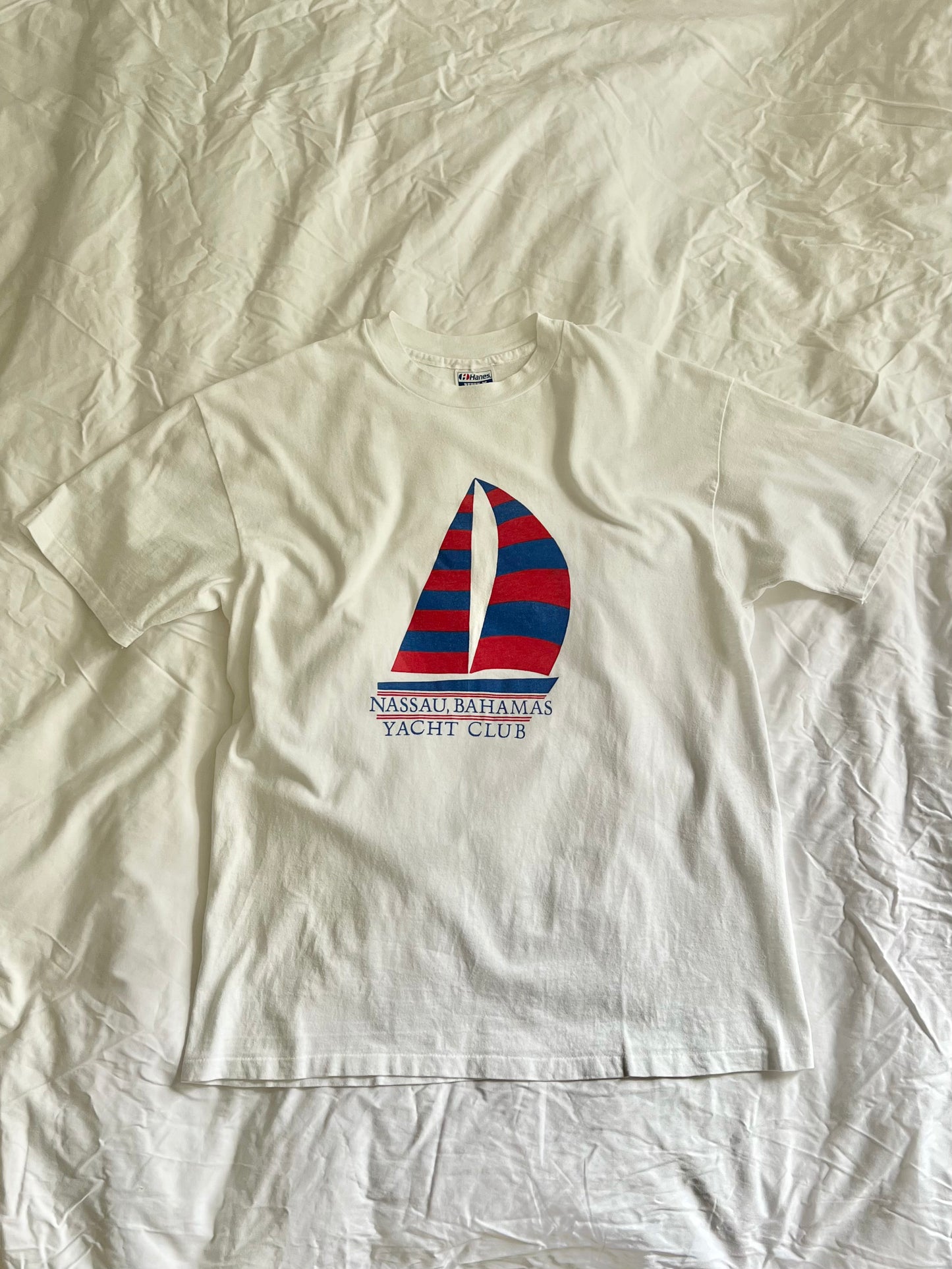 BAHAMAS YACHT CLUB