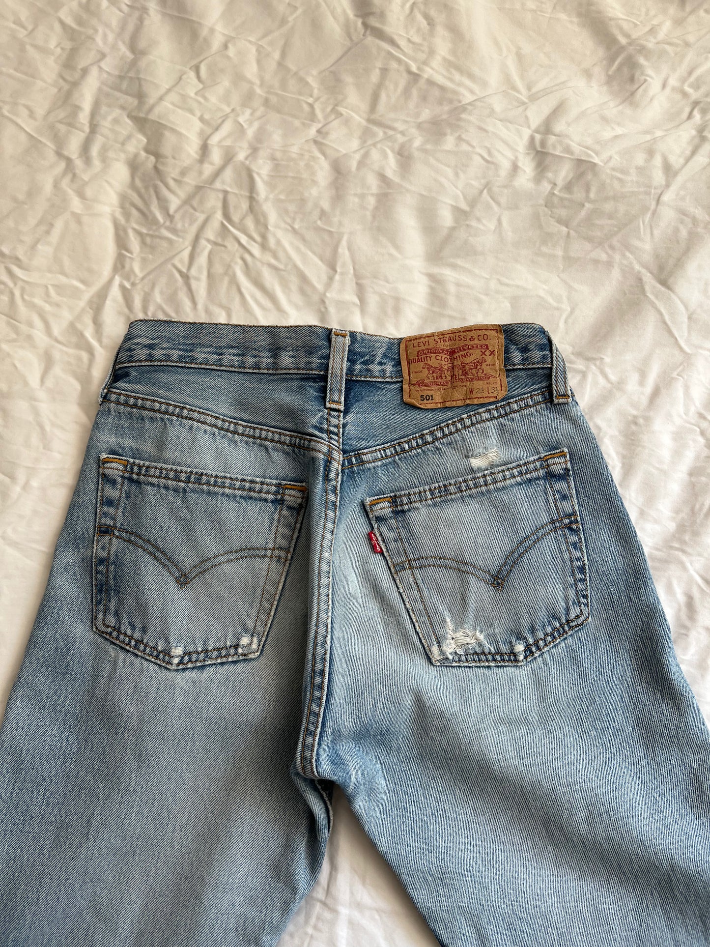 Vintage Levi's 501 28x34