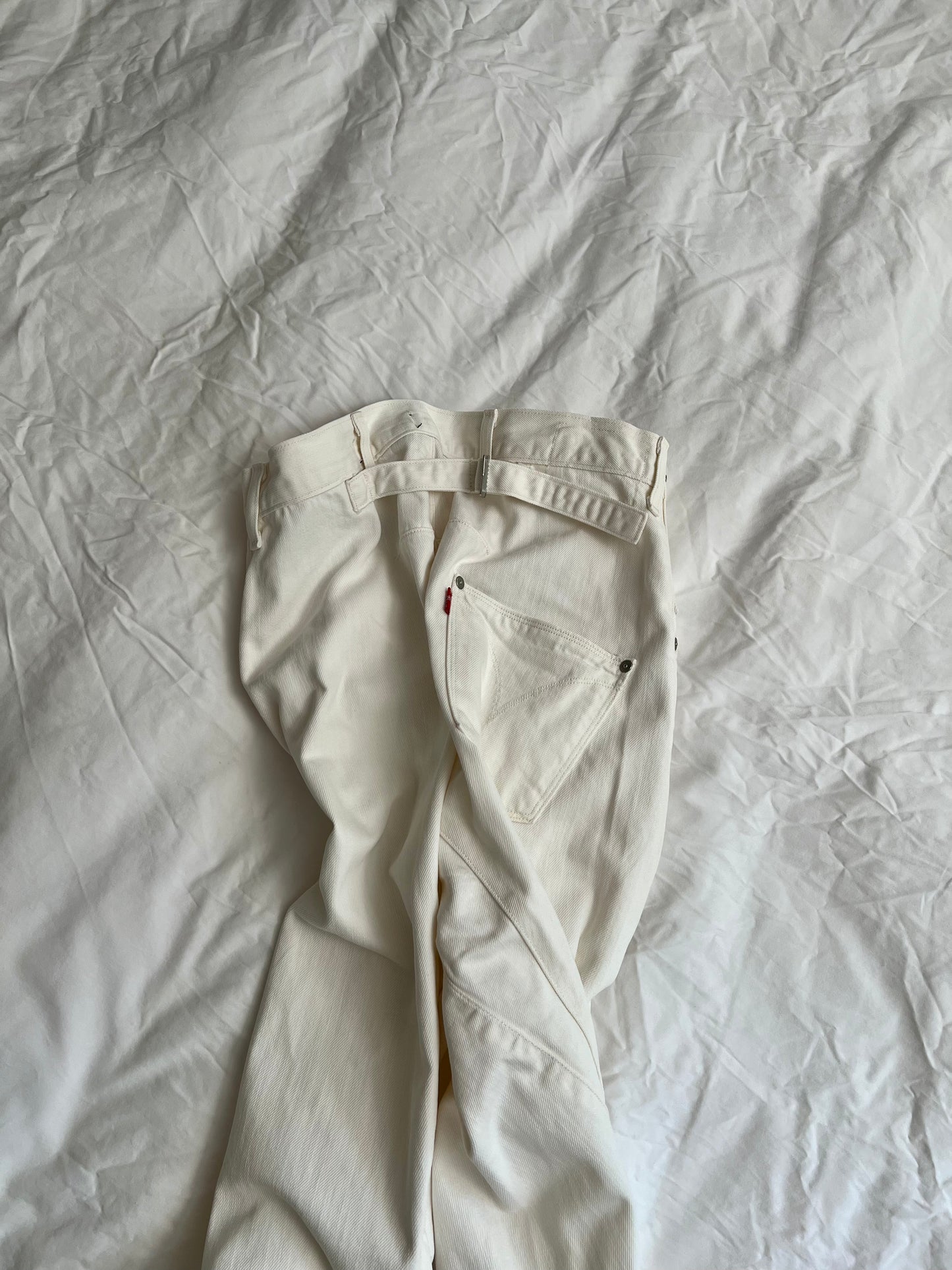 White Levi's Engineered Jeans 28X32
