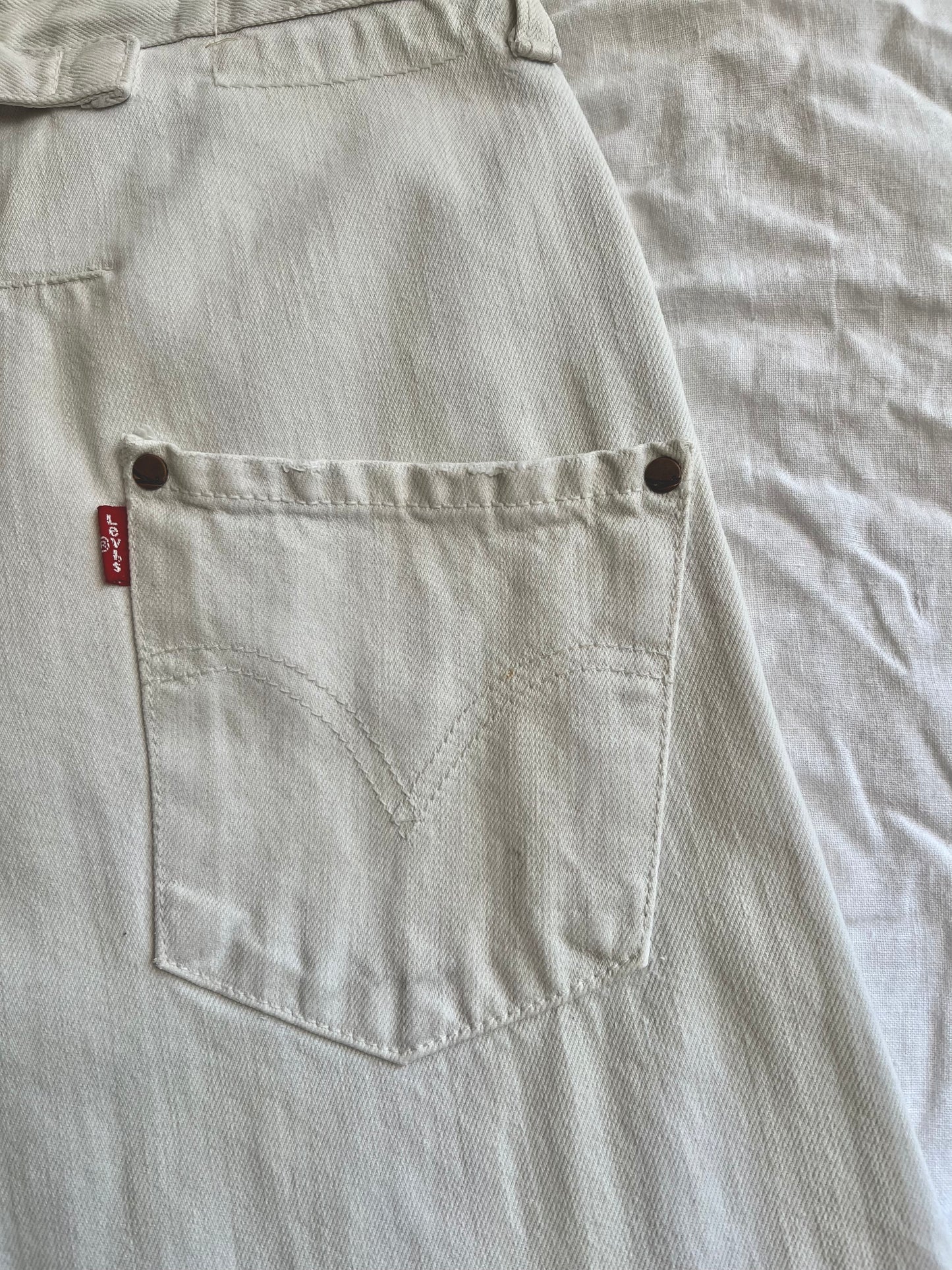 White Levi's Engineered Jeans 30X34