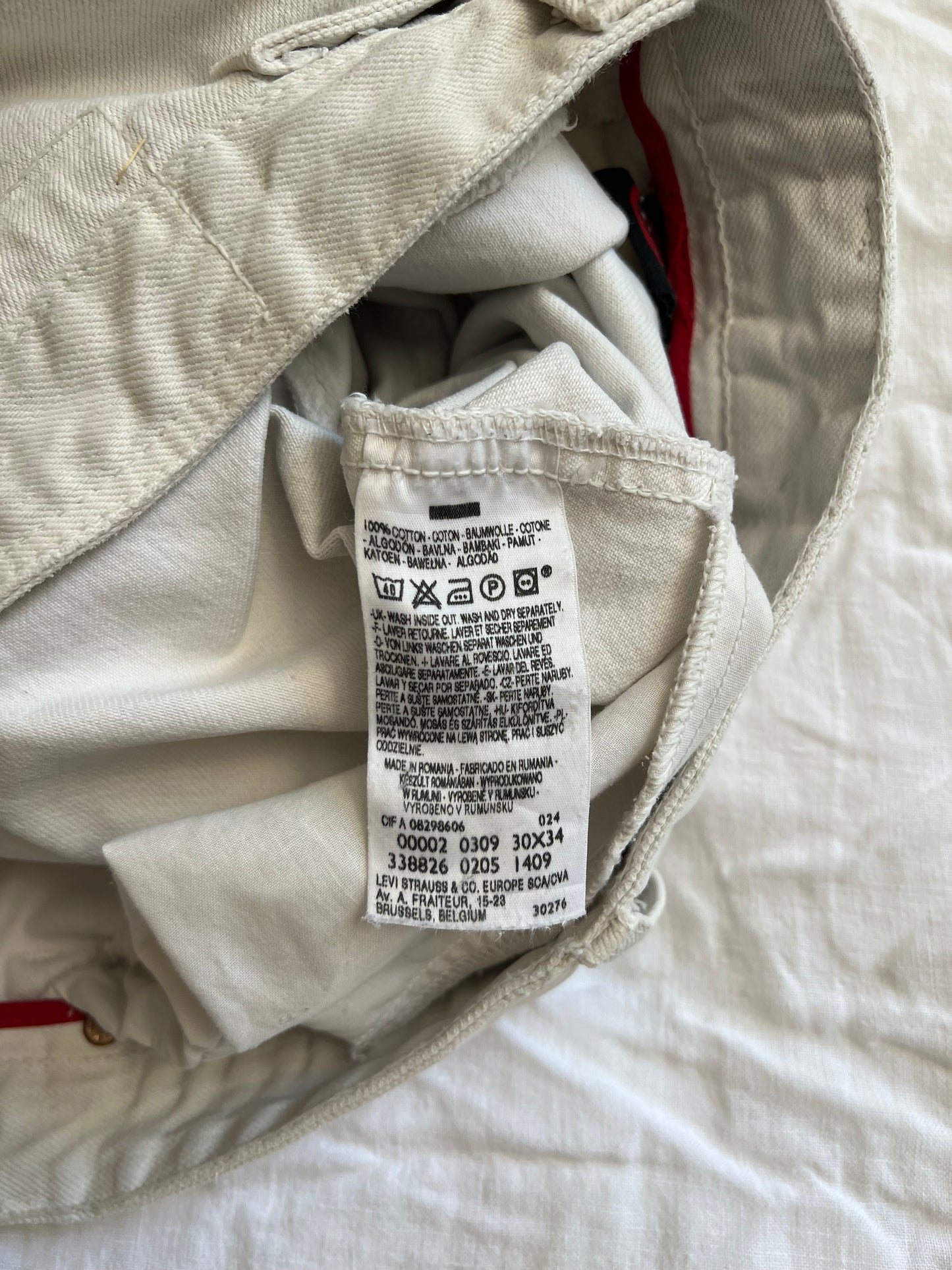 White Levi's Engineered Jeans 30X34