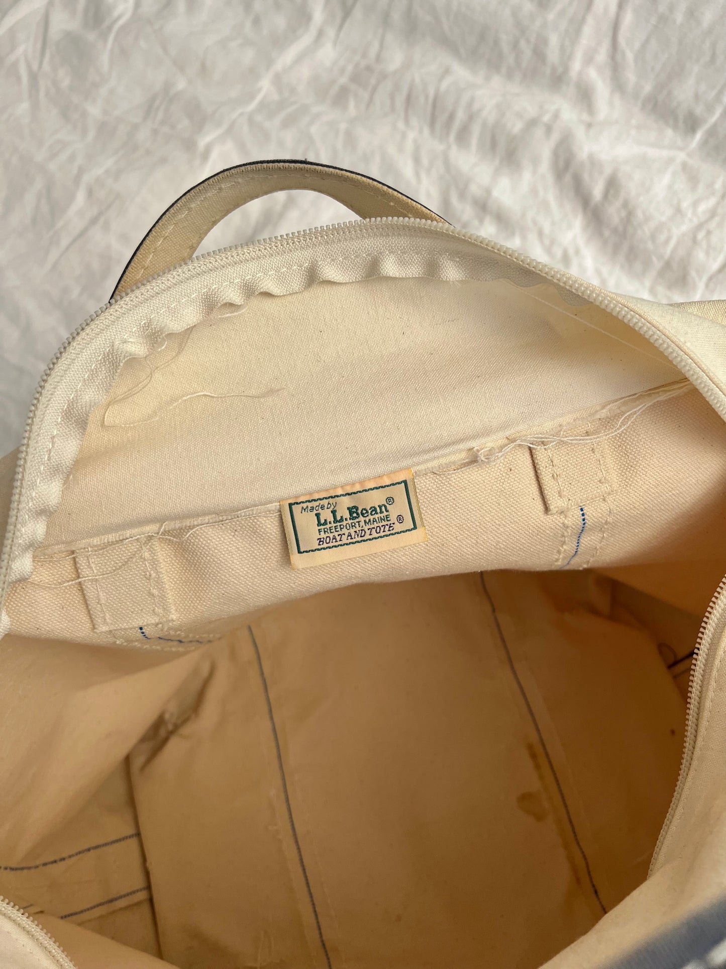 L.L. BEAN BOAT AND TOTE BAG "TP"