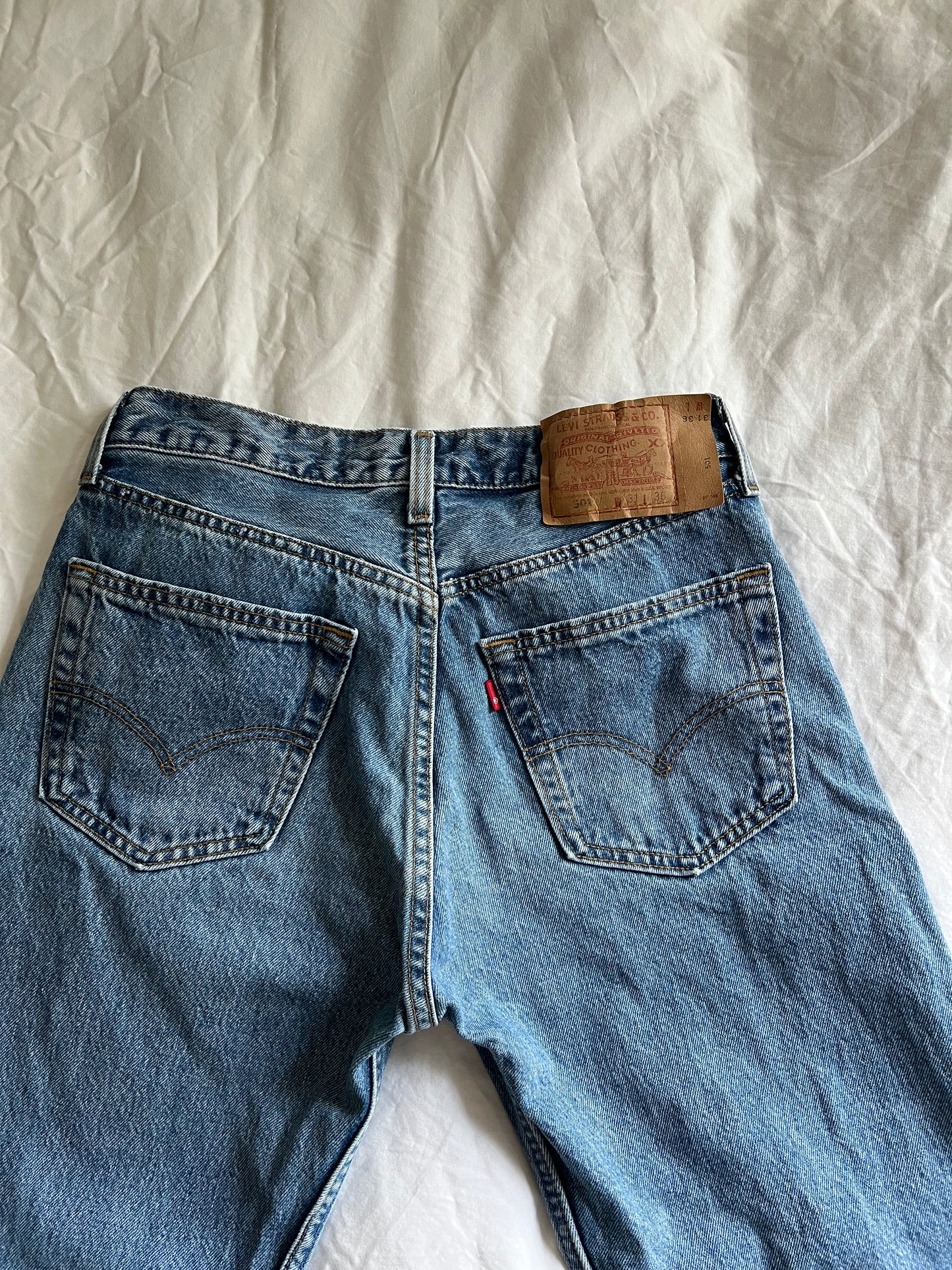 Vintage Levi's 501 31x36