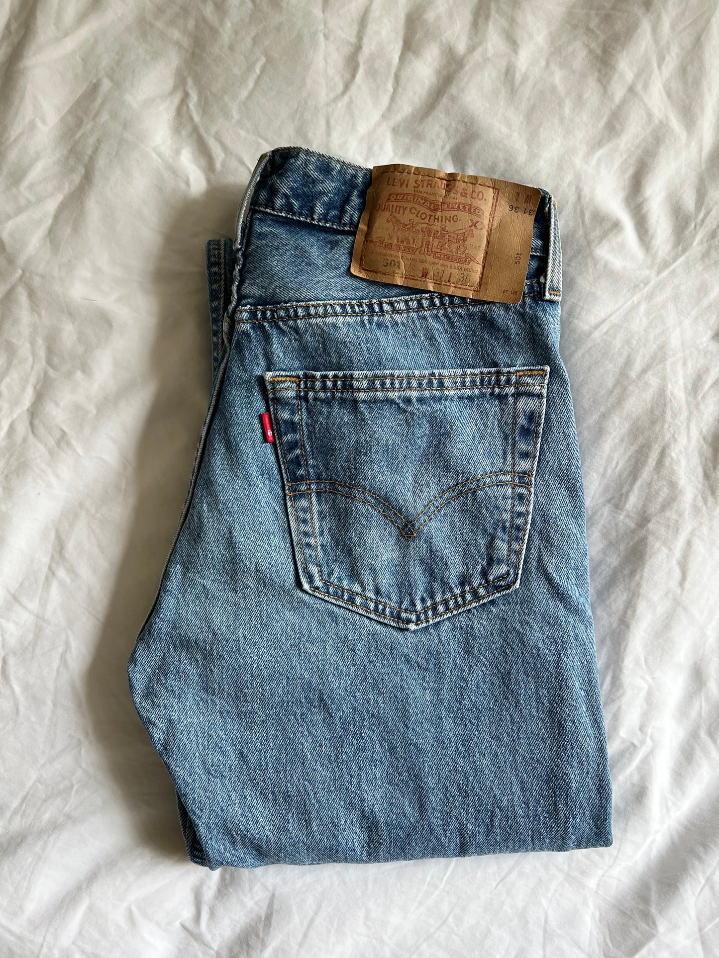 Vintage Levi's 501 31x36